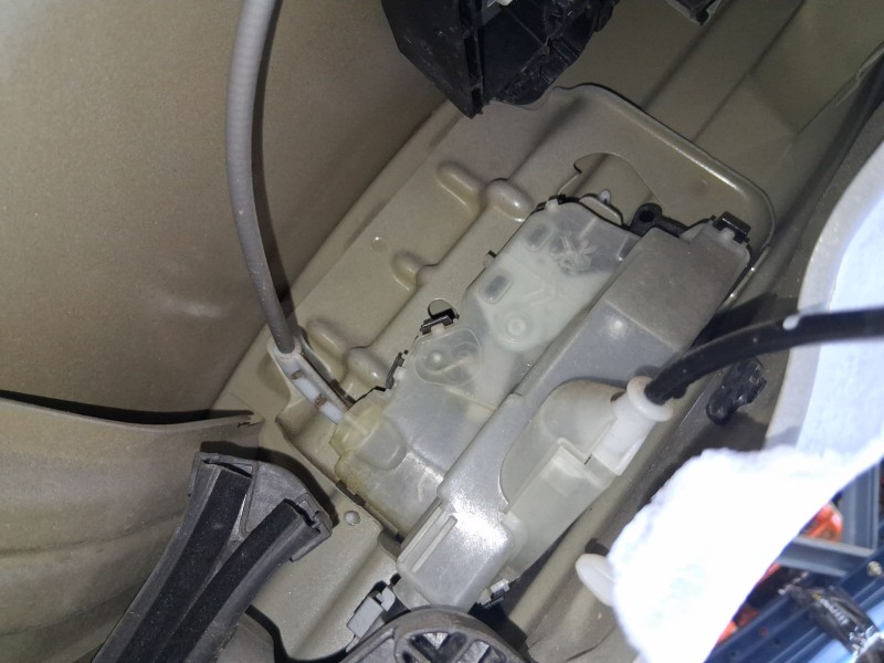 Recambio de cerradura puerta delantera derecha para citroën c-elysee (dd_) 1.6 bluehdi 100 referencia OEM IAM 9819027180  