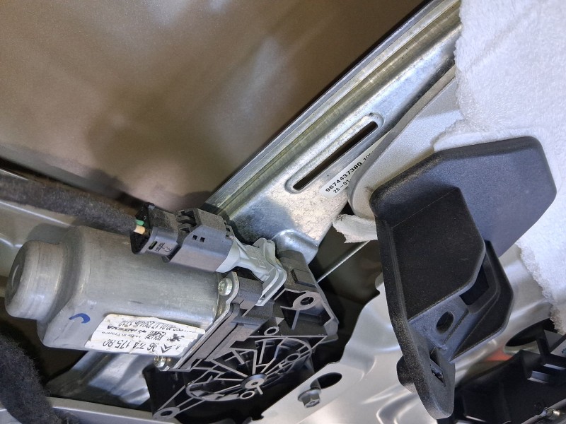Recambio de elevalunas trasero izquierdo para citroën c-elysee (dd_) 1.6 bluehdi 100 referencia OEM IAM 9674437380  