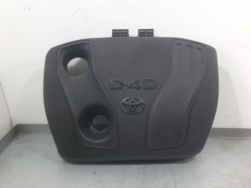 Recambio de tapa motor para toyota auris (_e18_) 1.4 d-4d (nde180_) referencia OEM IAM 126110N080  