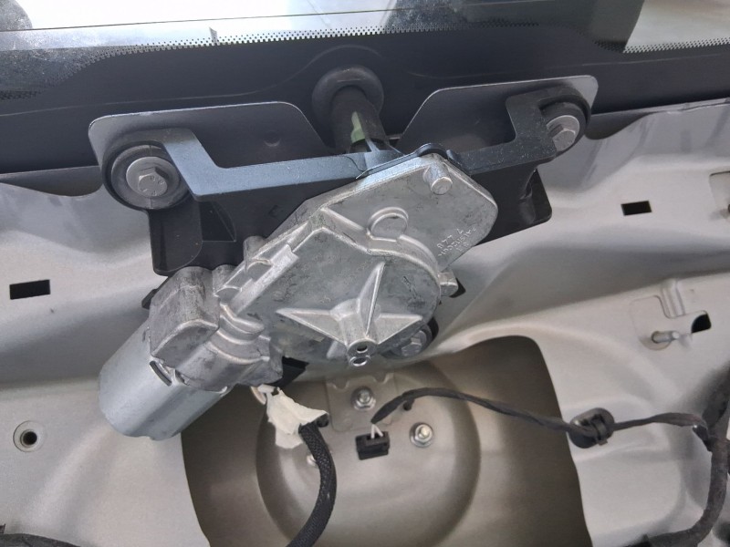 Recambio de motor limpia trasero para opel corsa f (p2jo) 1.5 (68) referencia OEM IAM 9819900080  