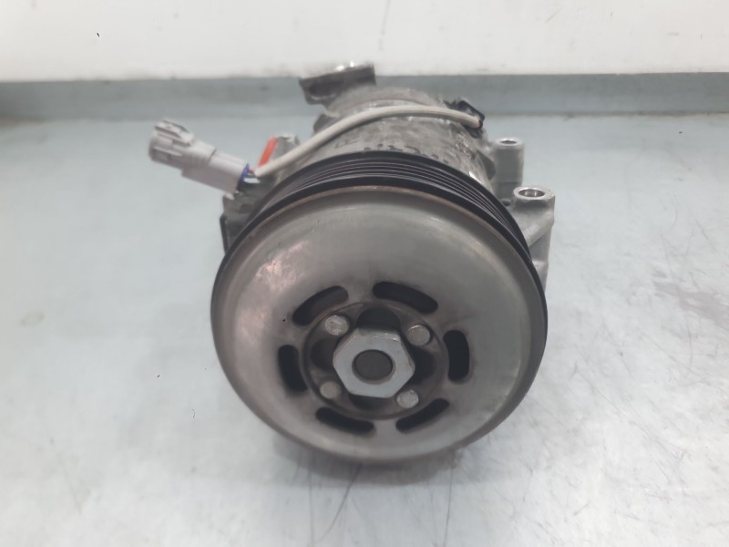 Recambio de compresor aire acondicionado para toyota auris (_e18_) 1.4 d-4d (nde180_) referencia OEM IAM 8831002840  