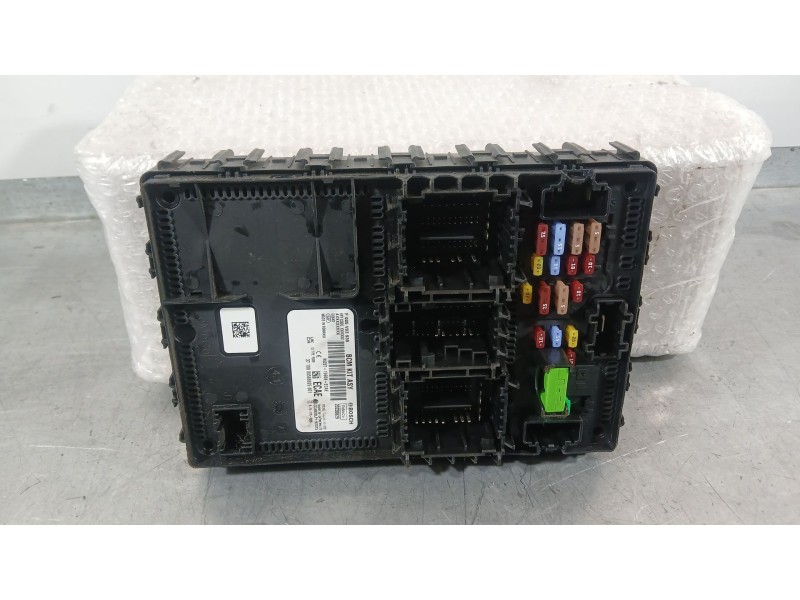 Recambio de caja reles / fusibles para ford fiesta vii (hj, hf) 1.0 ecoboost referencia OEM IAM 2424459  