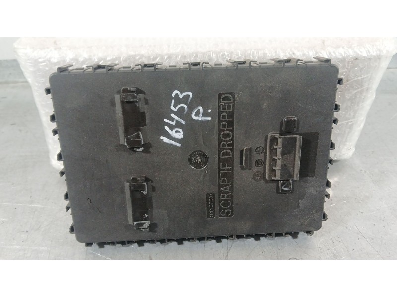Recambio de caja reles / fusibles para ford fiesta vii (hj, hf) 1.0 ecoboost referencia OEM IAM 2424459  