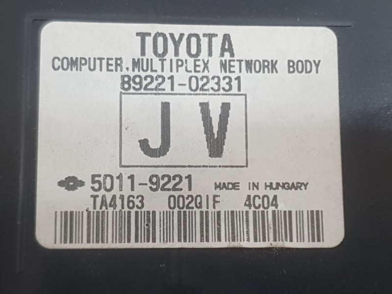 Recambio de caja reles / fusibles para toyota auris (_e18_) 1.4 d-4d (nde180_) referencia OEM IAM   