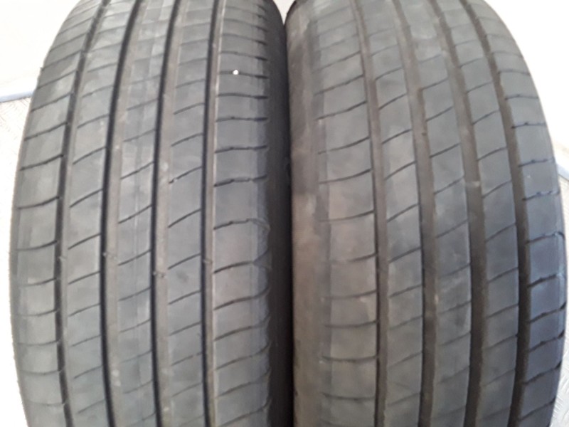 Recambio de neumatico pareja para neumaticos reutilizados - referencia OEM IAM 185651588H MICHELIN 185/65/15/88H
