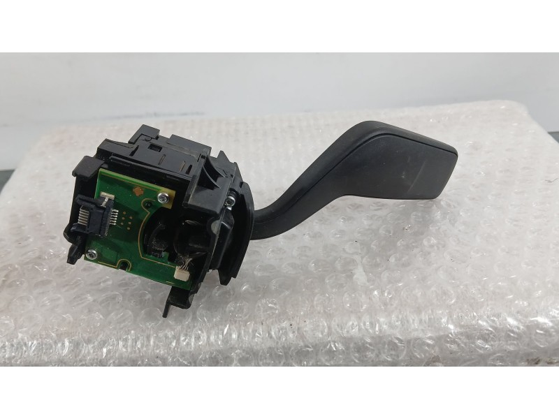Recambio de mando intermitentes para ford fiesta vii (hj, hf) 1.0 ecoboost referencia OEM IAM   