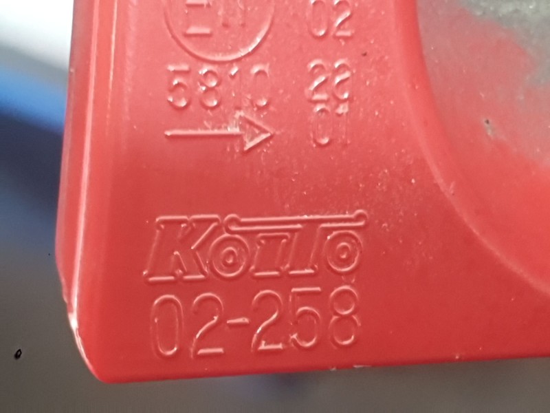 Recambio de piloto trasero derecho exterior para toyota auris (_e18_) 1.4 d-4d (nde180_) referencia OEM IAM 8155102740  