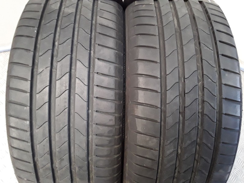 Recambio de neumatico pareja para neumaticos reutilizados - referencia OEM IAM 215501892W BRIDGESTONE 215/50/18/92W