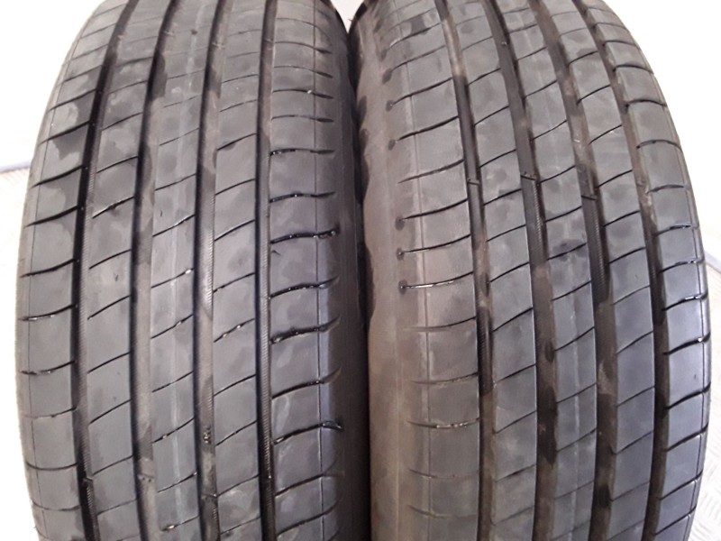 Recambio de neumatico pareja para neumaticos reutilizados - referencia OEM IAM 185651588H MICHELIN 185/65/15/88H