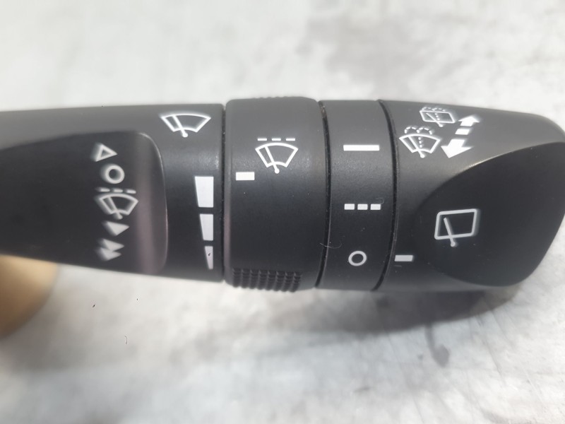 Recambio de mando limpia para toyota auris (_e18_) 1.4 d-4d (nde180_) referencia OEM IAM   