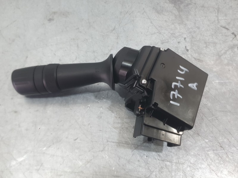 Recambio de mando limpia para toyota auris (_e18_) 1.4 d-4d (nde180_) referencia OEM IAM   