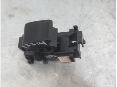 MANDO ELEVALUNAS DELANTERO DERECHO 848100D030 8292042 