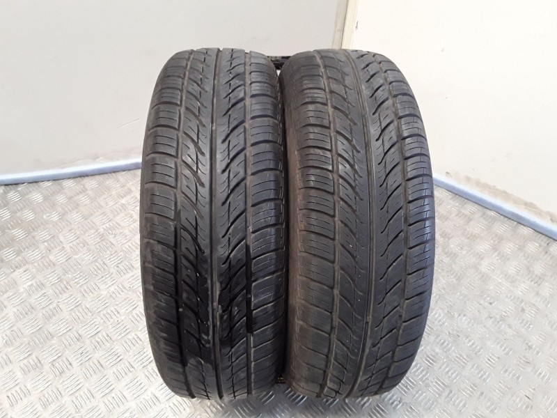 Recambio de neumatico pareja para neumaticos reutilizados - referencia OEM IAM 175651482T KORMORAN 175/65/14/82T