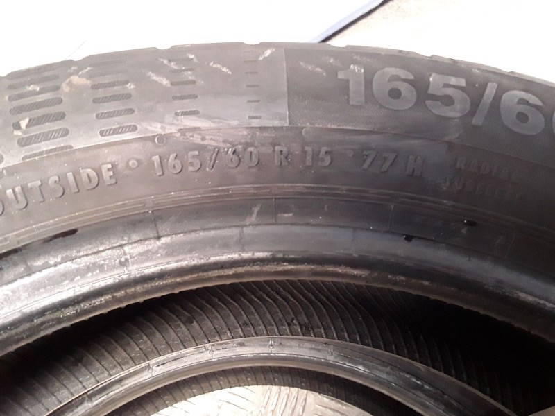 Recambio de neumatico pareja para neumaticos reutilizados - referencia OEM IAM 165601577H CONTINENTAL 165/60/15/77H