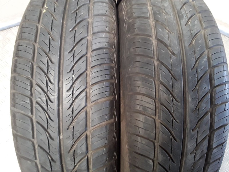 Recambio de neumatico pareja para neumaticos reutilizados - referencia OEM IAM 175651482T KORMORAN 175/65/14/82T