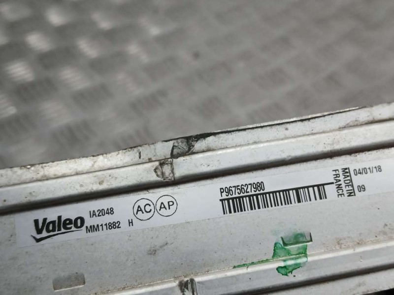 Recambio de intercooler para peugeot 5008 gt line referencia OEM IAM 9675627980 MM11882H VALEO