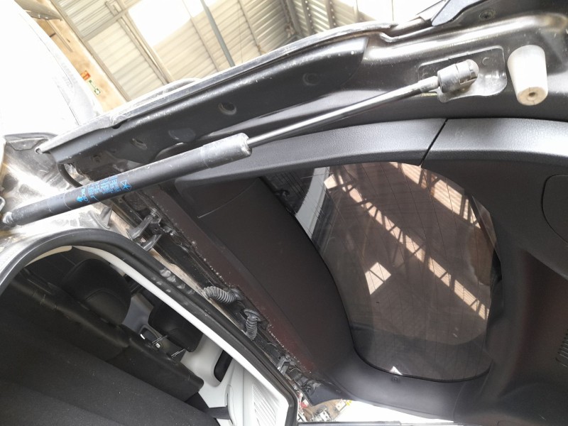 Recambio de amortiguadores maletero / porton para jeep compass (mp, m6, mv, m7) 1.4 multiair referencia OEM IAM 68456014AA  
