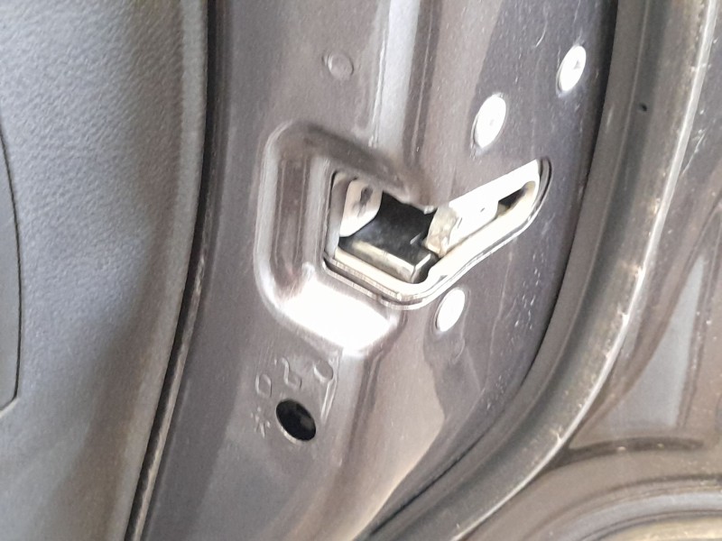 Recambio de cerradura puerta trasera derecha para jeep compass (mp, m6, mv, m7) 1.4 multiair referencia OEM IAM 68466852AA  