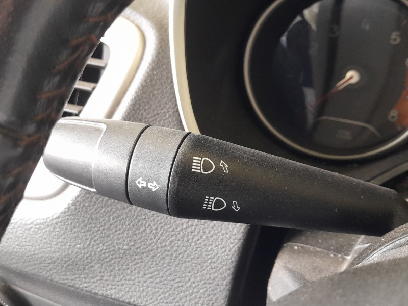 Recambio de mando luces y limpia para jeep compass (mp, m6, mv, m7) 1.4 multiair referencia OEM IAM 6UW39LXHAD  