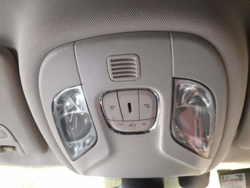 Recambio de luz interior para jeep compass (mp, m6, mv, m7) 1.4 multiair referencia OEM IAM 5YW39PS4AC  