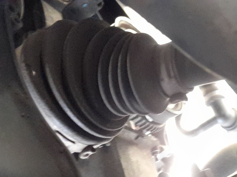 Recambio de transmision delantera derecha para jeep compass (mp, m6, mv, m7) 1.4 multiair referencia OEM IAM 68252424AA  