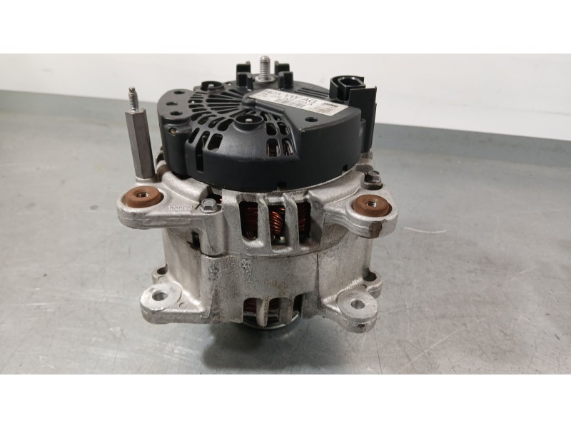 Recambio de alternador para volkswagen golf vi (5k1) 1.6 tdi referencia OEM IAM 03L903023X 03L903023 