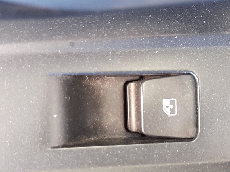 Recambio de mando elevalunas delantero derecho para hyundai i30 fastback (pde, pden) 1.0 t-gdi referencia OEM IAM 93576G3010PMP 