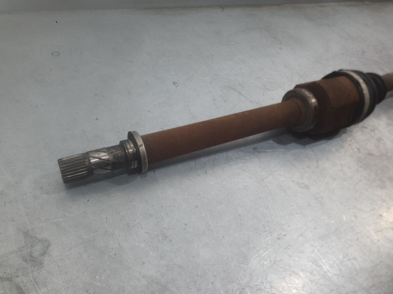 Recambio de transmision delantera derecha para renault megane ii (bm0/1_, cm0/1_) 1.5 dci (bm1e, cm1e) referencia OEM IAM 820047