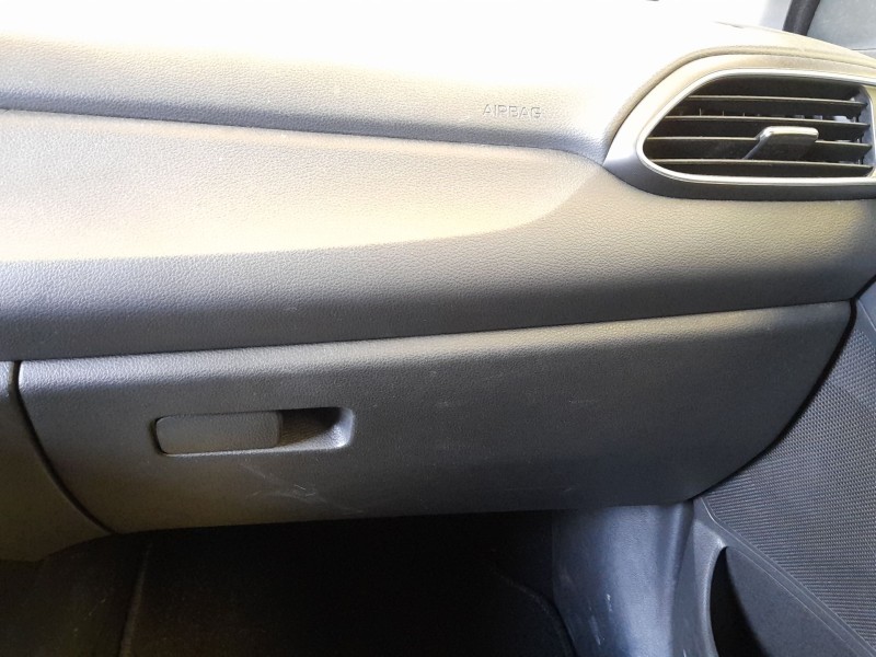 Recambio de guantera para hyundai i30 fastback (pde, pden) 1.0 t-gdi referencia OEM IAM 84510G4000TRY  