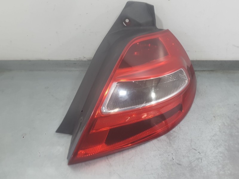 Recambio de piloto trasero derecho para renault megane ii (bm0/1_, cm0/1_) 1.5 dci (bm1e, cm1e) referencia OEM IAM 8200073237  