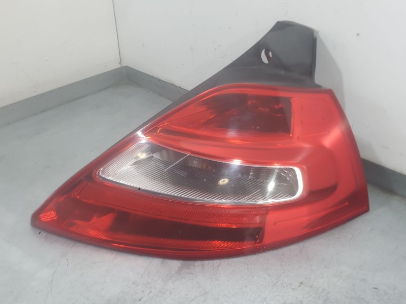 Recambio de piloto trasero derecho para renault megane ii (bm0/1_, cm0/1_) 1.5 dci (bm1e, cm1e) referencia OEM IAM 8200073237  