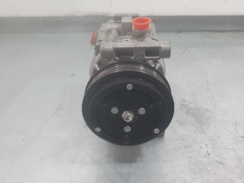 Recambio de compresor aire acondicionado para ford ka (ru8) 1.2 referencia OEM IAM 2637424  