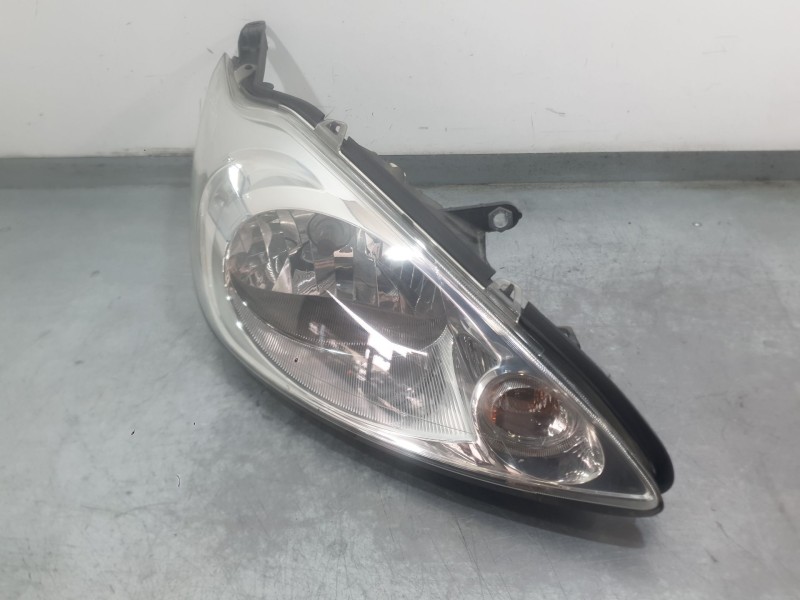 Recambio de faro derecho para ford ka (ru8) 1.2 referencia OEM IAM 1566724  