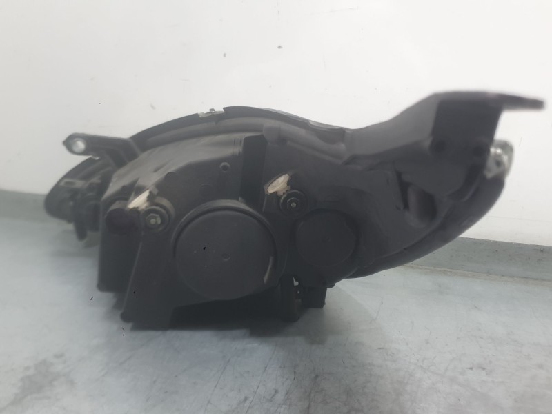 Recambio de faro derecho para ford ka (ru8) 1.2 referencia OEM IAM 1566724  