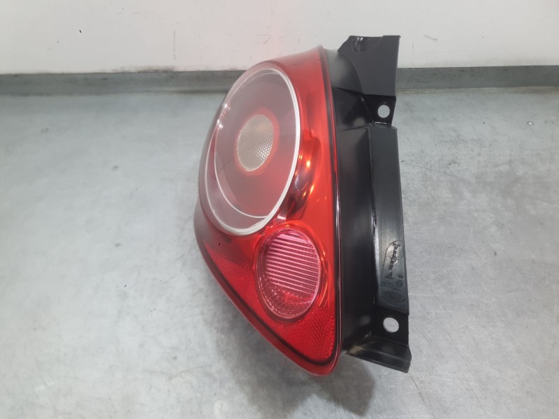 Recambio de piloto trasero izquierdo para ford ka (ru8) 1.2 referencia OEM IAM 1579396  