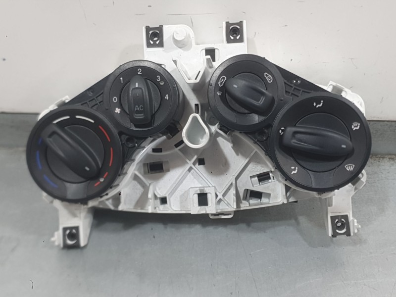 Recambio de mando calefaccion / aire acondicionado para ford ka (ru8) 1.2 referencia OEM IAM 1830994  