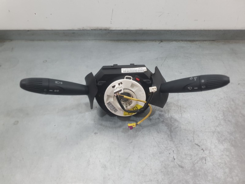 Recambio de mando luces y limpia para ford ka (ru8) 1.2 referencia OEM IAM CS5113335AA38  