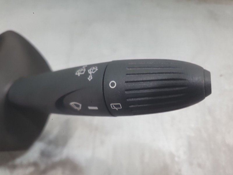 Recambio de mando luces y limpia para ford ka (ru8) 1.2 referencia OEM IAM CS5113335AA38  