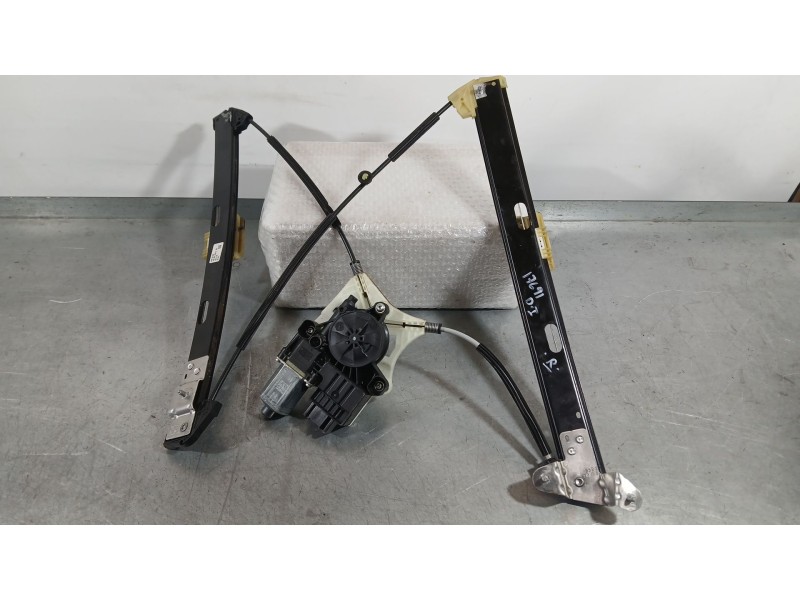 Recambio de elevalunas delantero izquierdo para volkswagen polo vi (aw1, bz1, ae1) 1.0 tsi referencia OEM IAM 2G4837461D  