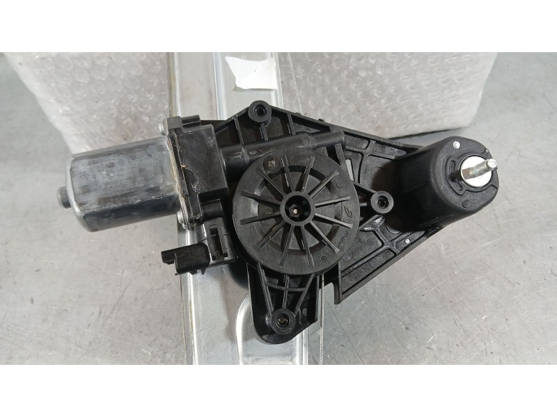 Recambio de elevalunas trasero izquierdo para dacia sandero iii 1.0 tce 90 referencia OEM IAM 827217099R  