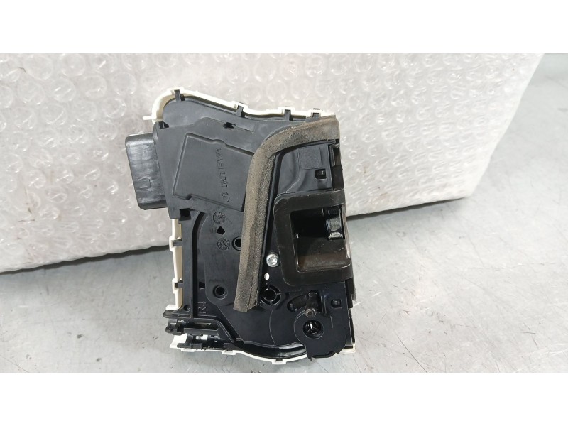 Recambio de cerradura puerta trasera derecha para mg mg 4 (eh32) ev referencia OEM IAM 11095998  