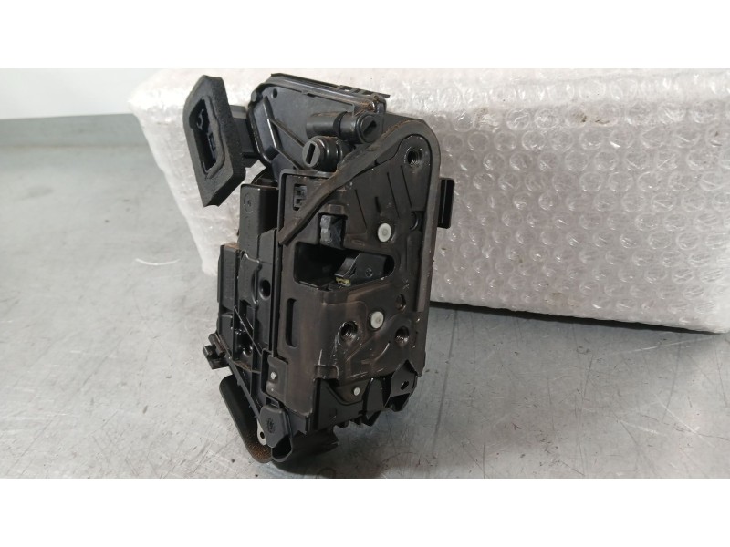 Recambio de cerradura puerta trasera derecha para volkswagen polo vi (aw1, bz1, ae1) 1.0 tsi referencia OEM IAM 5TA839016Q  
