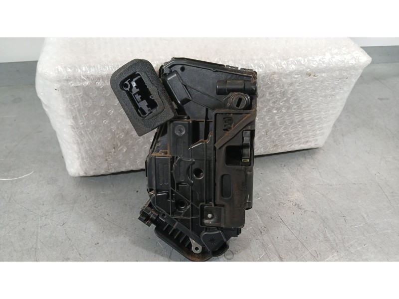 Recambio de cerradura puerta trasera derecha para volkswagen polo vi (aw1, bz1, ae1) 1.0 tsi referencia OEM IAM 5TA839016Q  