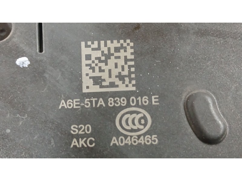 Recambio de cerradura puerta trasera derecha para volkswagen polo vi (aw1, bz1, ae1) 1.0 tsi referencia OEM IAM 5TA839016Q  