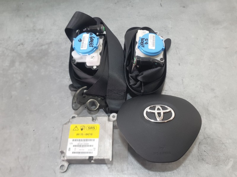 Recambio de kit airbag para toyota aygo (_b4_) 1.0 vvti (kgb40) referencia OEM IAM 451300H091B0  451300H091B0 CONDUCTOR 739600H0