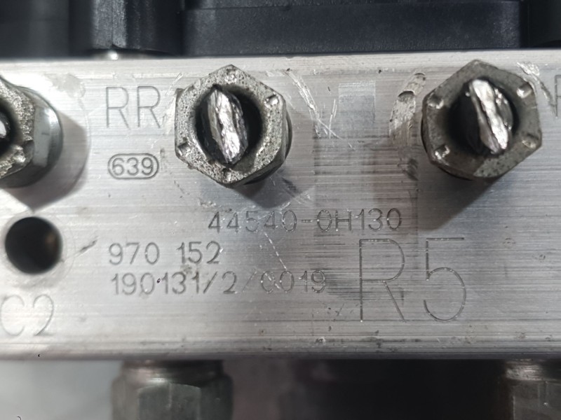 Recambio de abs para toyota aygo (_b4_) 1.0 vvti (kgb40) referencia OEM IAM 440500H060  