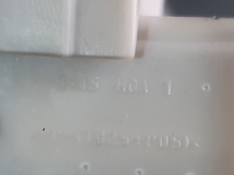 Recambio de caja reles / fusibles para toyota aygo (_b4_) 1.0 vvti (kgb40) referencia OEM IAM 826300H010  