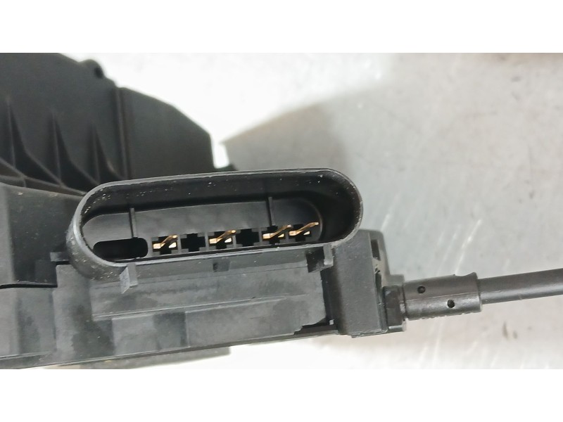 Recambio de cerradura puerta delantera derecha para ford tourneo courier b460 monospace 1.0 ecoboost referencia OEM IAM BM5AA218