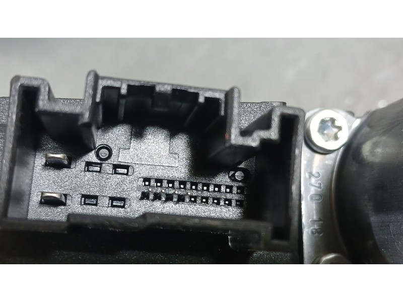 Recambio de motor elevalunas delantero derecho para volkswagen polo vi (aw1, bz1, ae1) 1.0 tsi referencia OEM IAM   