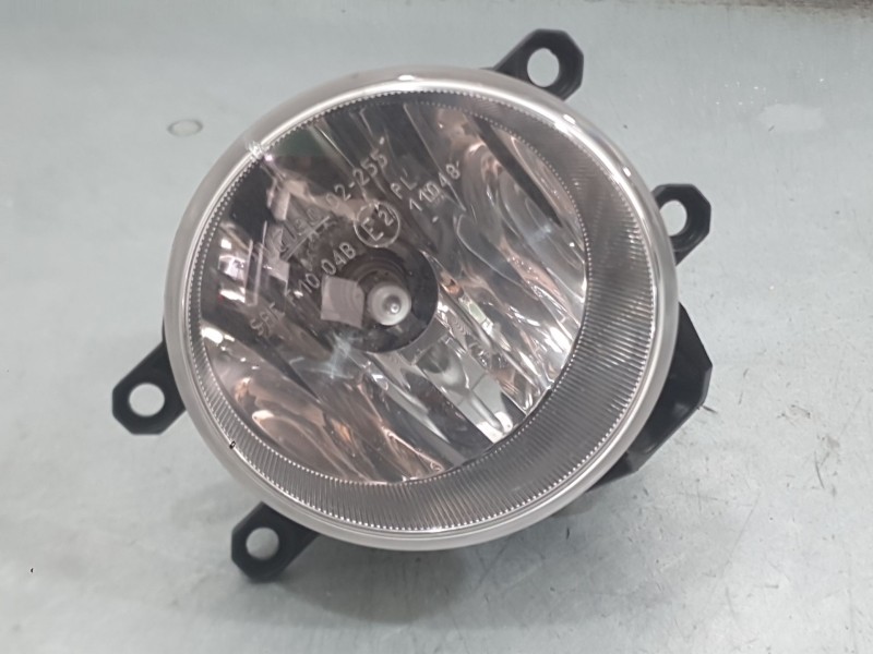 Recambio de faro antiniebla derecho para toyota aygo (_b4_) 1.0 vvti (kgb40) referencia OEM IAM 8121002110  